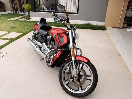 HARLEY-DAVIDSON V-ROD MUSCLE 